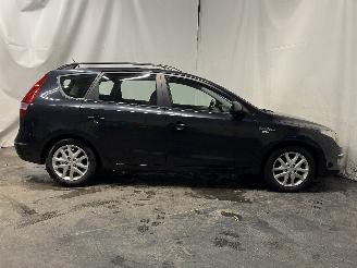 Hyundai I-30 i30 Crosswagon (WWH) Combi 1.4 CVVT 16V (G4FA) [80kW]  (11-2009/06-201=
2) picture 7