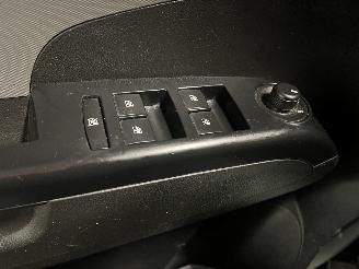 Chevrolet Aveo Aveo (300) Hatchback 1.2 16V (LDC) [63kW]  (03-2011/12-2015) picture 12