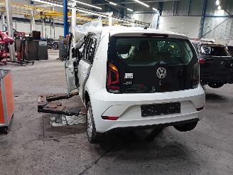 Volkswagen Up! Up! (121) Hatchback 1.0 12V 60 (CHYA) [44kW]  (08-2011/08-2020) picture 4