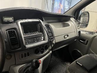 Opel Vivaro Vivaro Van 2.0 CDTI (M9R-784) [84kW]  (08-2006/07-2014) picture 22