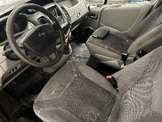 Opel Vivaro Vivaro Van 2.0 CDTI (M9R-784) [84kW]  (08-2006/07-2014) picture 18