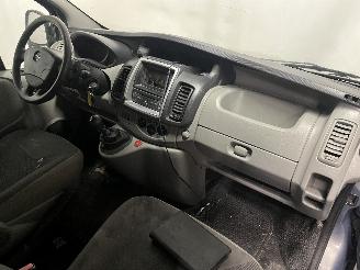 Opel Vivaro Vivaro Van 2.0 CDTI (M9R-784) [84kW]  (08-2006/07-2014) picture 14