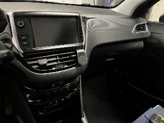 Peugeot 2008 2008 (CU) MPV 1.2 12V e-THP PureTech 110 (EB2DT(HNZ)) [81kW]  (01-2015=
/12-2019) picture 21