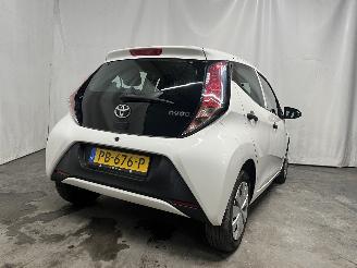 Toyota Aygo Aygo (B40) Hatchback 1.0 12V VVT-i (1KR-FE) [51kW]  (05-2014/06-2018) picture 5