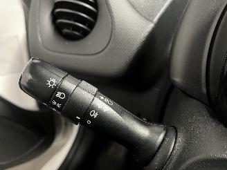 Toyota Aygo Aygo (B40) Hatchback 1.0 12V VVT-i (1KR-FE) [51kW]  (05-2014/06-2018) picture 12