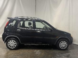 Suzuki Ignis Ignis (FH) Hatchback 1.3 16V (M13A) [61kW]  (10-2000/09-2003) picture 8