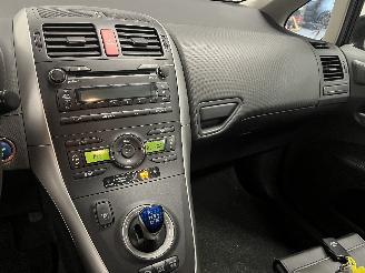 Toyota Auris Auris (E15) Hatchback 1.8 16V HSD Full Hybrid (2ZRFXE) [100kW]  (09-20=
10/09-2012) picture 25