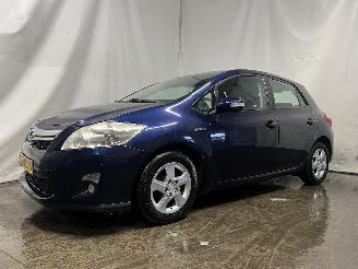 Toyota Auris Auris (E15) Hatchback 1.8 16V HSD Full Hybrid (2ZRFXE) [100kW]  (09-20=
10/09-2012) picture 3