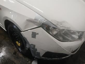 Seat Ibiza Ibiza IV (6J5) Hatchback 5-drs 1.2 TDI Ecomotive (CFWA) [55kW]  (06-20=
10/05-2015) picture 24