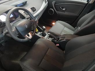 Renault Mégane Megane III Grandtour (KZ) Combi 5-drs 1.4 16V TCe 130 (H4J-700(H4J-A7)=
) [96kW]  (05-2009/02-2016) picture 13