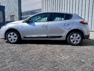 Renault Mégane Megane III Berline (BZ) 5-deurs 1.5 dCi 110 (K9K-636) [81kW]  (04-2011=
/...) picture 3