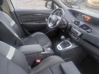 Renault Scenic Grand Scénic III (JZ) MPV 1.4 16V TCe 130 (H4J-700(H4J-A7)) [96kW]  =
(02-2009/12-2016) picture 8