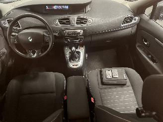 Renault Scenic Scénic III (JZ) MPV 1.2 16V TCe 115 Energy (H5F-400(H5F-A4)) [85kW] =
 (04-2012/09-2016) picture 11