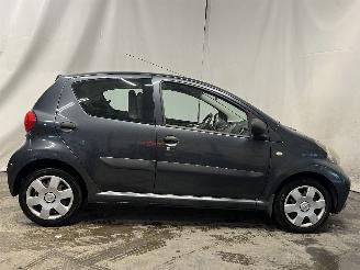 Toyota Aygo Aygo (B10) Hatchback 1.0 12V VVT-i (1KR-FE) [50kW]  (07-2005/05-2014) picture 7