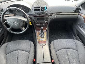 Mercedes E-klasse E (W211) Sedan 2.2 E-220 CDI 16V (OM646.961) [110kW]  (03-2002/12-2008=
) picture 9