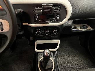 Renault Twingo Twingo III (AH) Hatchback 5-drs 1.0 SCe 70 12V (H4D-400(H4D-A4)) [52kW=
]  (09-2014/...) picture 20