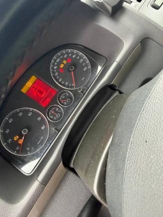 Volkswagen Touran Touran (1T1/T2) MPV 1.4 16V TSI 140 (BMY) [103kW]  (02-2006/05-2010) picture 2