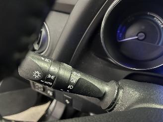 Toyota Auris Auris Touring Sports (E18) Combi 1.8 16V Hybrid (2ZRFXE) [100kW]  (07-=
2013/12-2018) picture 18