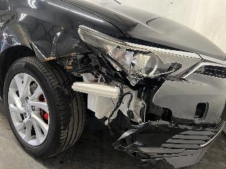 Toyota Auris Auris Touring Sports (E18) Combi 1.8 16V Hybrid (2ZRFXE) [100kW]  (07-=
2013/12-2018) picture 8