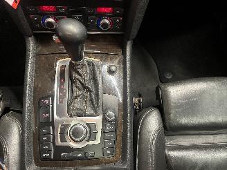 Audi Q7 Q7 (4LB) SUV 4.2 FSI V8 32V (BAR) [257kW]  (03-2006/05-2010) picture 34