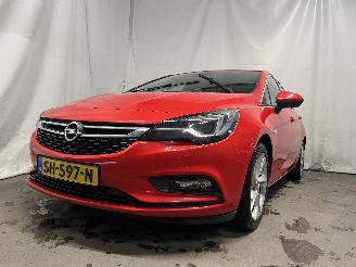 damaged passenger cars Opel Astra Astra K Hatchback 5-drs 1.6 CDTI 136 16V (B16DTH) [100kW]  (06-2015/08=
-2019) 2018/4