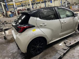 Toyota Yaris Yaris IV (P21/PA1/PH1) Hatchback 1.5 12V Hybrid 115 (M15AFXE) [85kW]  =
(02-2020/...) picture 3