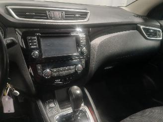 Nissan Qashqai Qashqai (J11) SUV 1.2 DIG-T 16V (HRA2DDT) [85kW]  (11-2013/...) picture 17