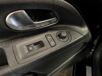 Volkswagen Up! Up! (121) Hatchback 1.0 12V 60 (CHYA) [44kW]  (08-2011/08-2020) picture 22