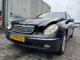 Auto incidentate Mercedes E-klasse E Combi (S211) Combi 1.8 E-200 K 16V (M271.941) [120kW]  (03-2003/07-2=
009) 2004/10