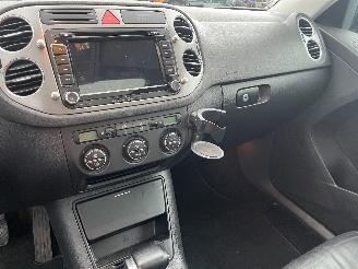 Volkswagen Tiguan Tiguan (5N1/2) SUV 2.0 TSI 16V 4Motion (CAWB) [147kW]  (09-2007/07-201=
8) picture 30