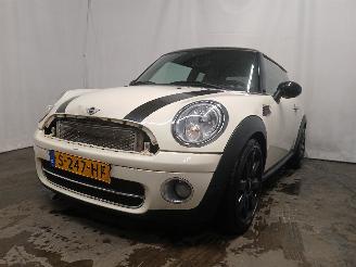 skadebil auto Mini Mini Mini (R56) Hatchback 1.6 Cooper D 16V (DV6TED4(9HZ)) [80kW]  (11-2006/=
09-2010) 2010/4