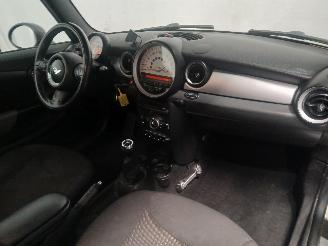 Mini Mini Mini (R56) Hatchback 1.6 16V Cooper (N16-B16A) [90kW]  (09-2009/11-201=
3) picture 10