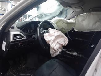 BMW 1-serie 1 serie (F20) Hatchback 5-drs 116i 1.6 16V (N13-B16A) [100kW]  (07-201=
1/02-2015) picture 5