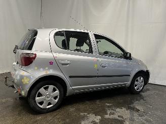 Toyota Yaris Yaris (P1) Hatchback 1.3 16V VVT-i (2SZFE) [63kW]  (08-1999/11-2005) picture 6