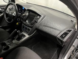 Ford Focus Focus 3 Hatchback 1.0 Ti-VCT EcoBoost 12V 100 (M2DA(Euro 5)) [74kW]  (=
02-2012/05-2018) picture 11