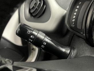 Toyota Aygo Aygo (B40) Hatchback 1.0 12V VVT-i (1KR-FE) [51kW]  (05-2014/06-2018) picture 21