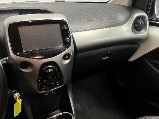 Toyota Aygo Aygo (B40) Hatchback 1.0 12V VVT-i (1KR-FE) [51kW]  (05-2014/06-2018) picture 23