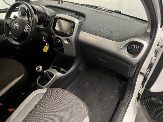 Toyota Aygo Aygo (B40) Hatchback 1.0 12V VVT-i (1KR-FE) [51kW]  (05-2014/06-2018) picture 15