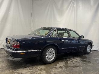 Jaguar XJ XJ8 (X308) Sedan 3.2 V8 32V Executive,Sport (AC) [174kW]  (07-1997/05-=
2003) picture 6