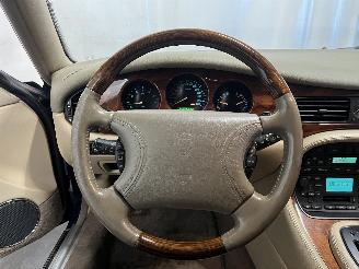 Jaguar XJ XJ8 (X308) Sedan 3.2 V8 32V Executive,Sport (AC) [174kW]  (07-1997/05-=
2003) picture 20