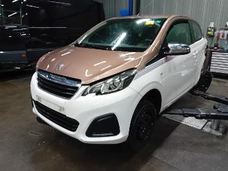 Vrakbiler auto Peugeot 108 108 Hatchback 1.0 12V (1KRFE(CFB)) [51kW]  (05-2014/...) 2014/7