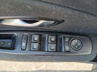 Renault Mégane Megane III Berline (BZ) 5-deurs 1.5 dCi 110 (K9K-636) [81kW]  (04-2011=
/...) picture 11