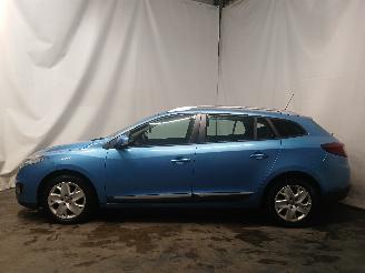 Renault Mégane Megane III Grandtour (KZ) Combi 5-drs 1.5 dCi 110 (K9K-636(K9K-A6)) [8=
1kW]  (02-2009/04-2016) picture 4