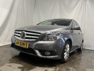 Auto incidentate Mercedes B-klasse B (W246) Hatchback 1.6 B-180 BlueEFFICIENCY Turbo 16V (M270.910) [90kW=
]  (11-2011/12-2018) 2012/9