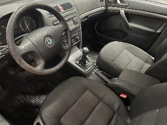 Skoda Octavia Octavia (1Z3) Liftback 1.9 TDI (BLS) [77kW]  (06-2004/12-2010) picture 12