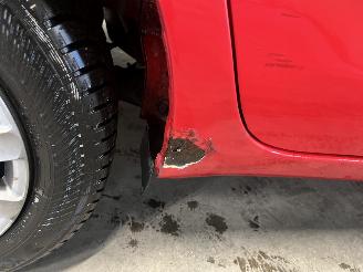 Toyota Yaris Yaris II (P9) Hatchback 1.3 16V VVT-i (2SZFE) [64kW]  (08-2005/11-2010=
) picture 8