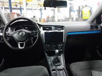 Volkswagen Golf Golf VII (AUA) Hatchback 1.2 TSI 16V (CJZB) [63kW]  (08-2012/03-2020) picture 5