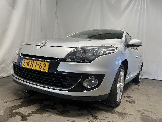 Avarii autoturisme Renault Mégane Megane III Grandtour (KZ) Combi 5-drs 1.2 16V TCE 115 (H5F-400(H5F-A4)=
) [85kW]  (03-2012/02-2016) 2013/4