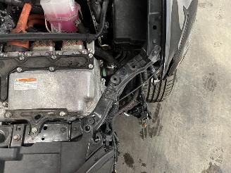 Toyota Auris Auris (E15) Hatchback 1.8 16V HSD Full Hybrid (2ZRFXE) [100kW]  (09-20=
10/09-2012) picture 13