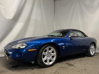 Jaguar XK XK 8 Convertible Cabrio 4.0 V8 32V (CE(AJ27)) [209kW]  (03-1996/12-200=
2) picture 3